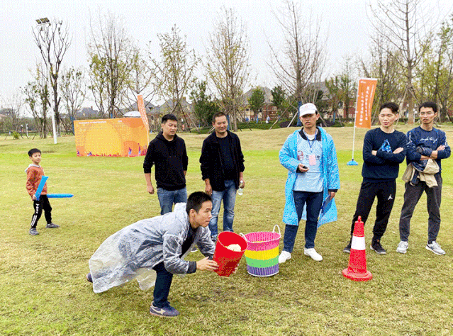 中科天工趣味運(yùn)動(dòng)會(huì)06.gif 中科天工趣味運(yùn)動(dòng)會(huì)06.gif