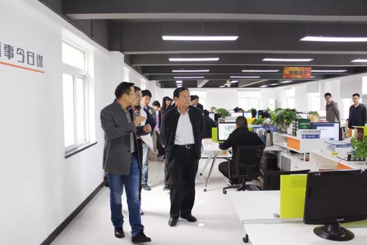 中國計量科學(xué)研究院調(diào)研組來訪01.jpg 中國計量科學(xué)研究院調(diào)研組來訪01.jpg