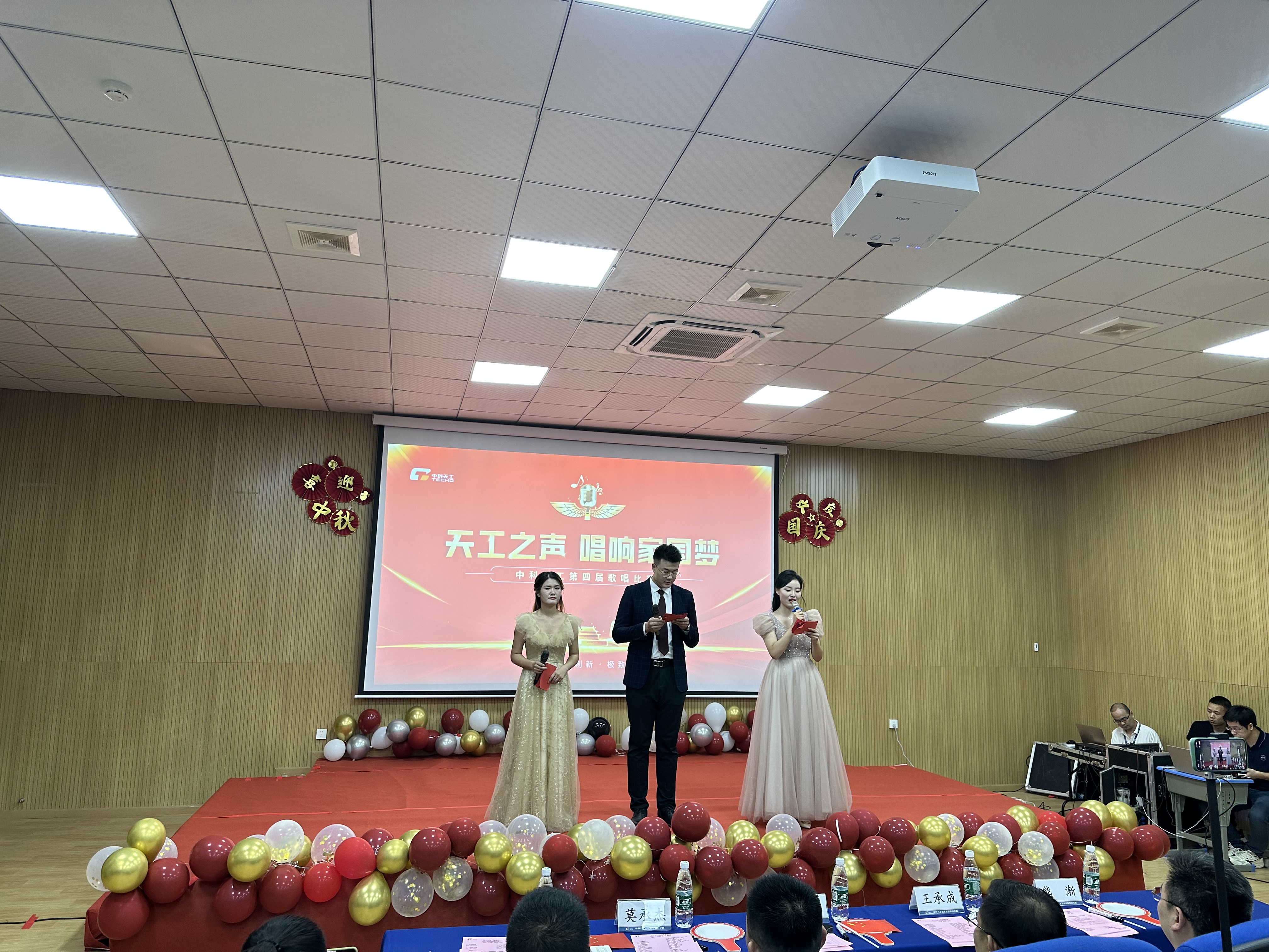 IMG_1404.JPG IMG_1404.JPG