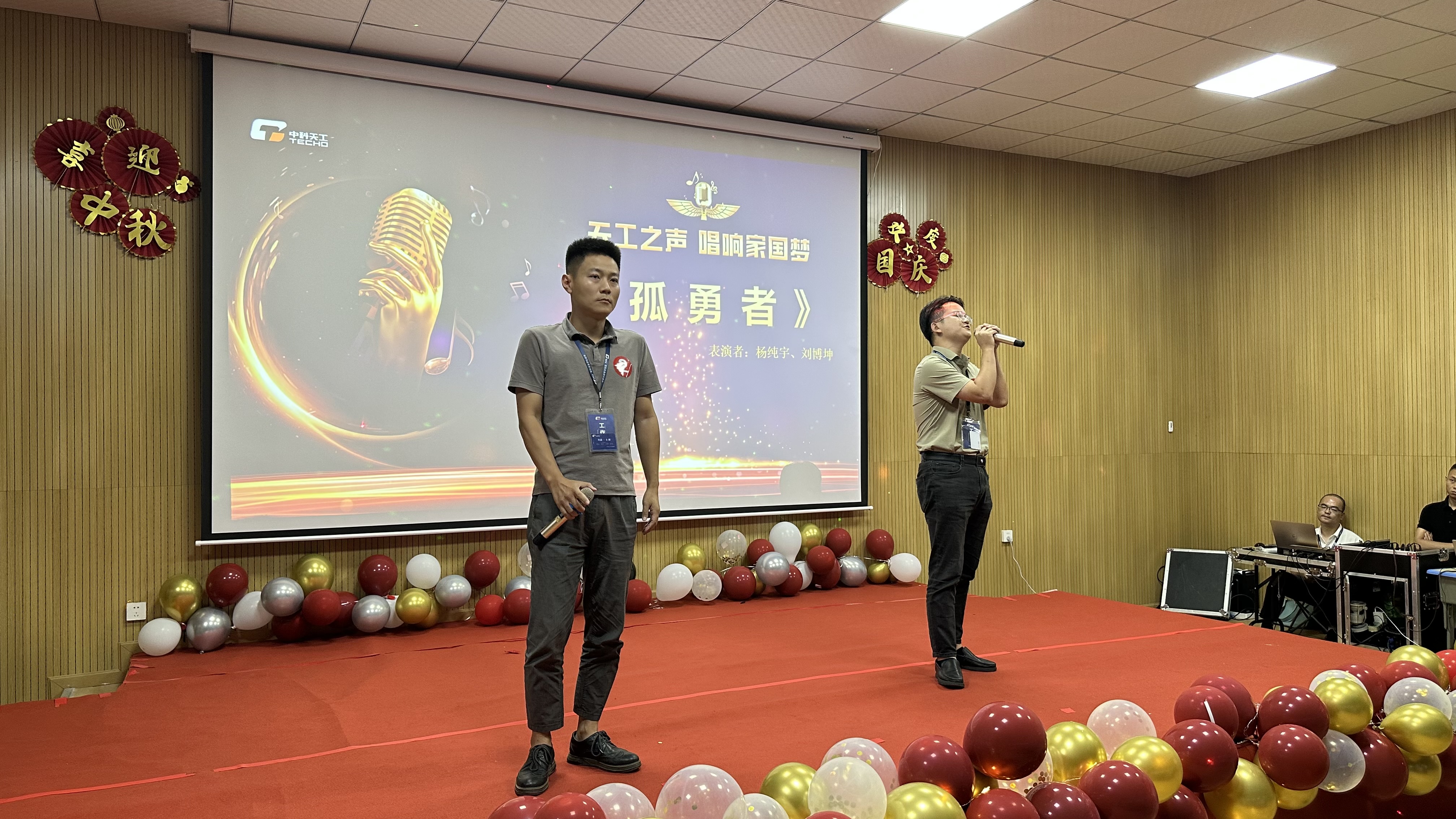 IMG_1437.JPG IMG_1437.JPG